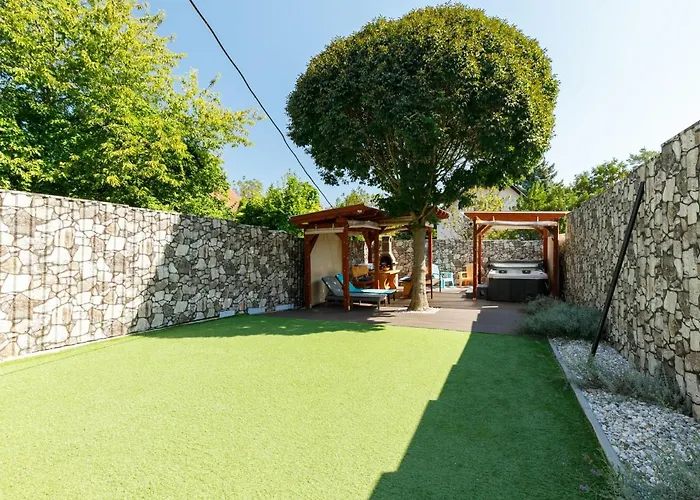Particia By Interhome בית נופש שיופוק